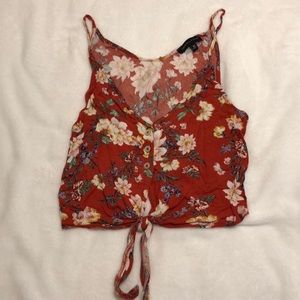 Kendall & Kylie cropped tank